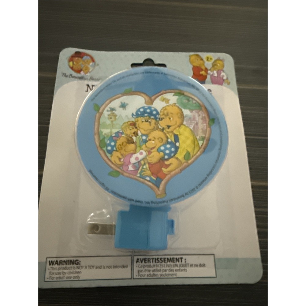 Blue The Berenstain Bears LED Night Light On/Off Switch NEW In Package